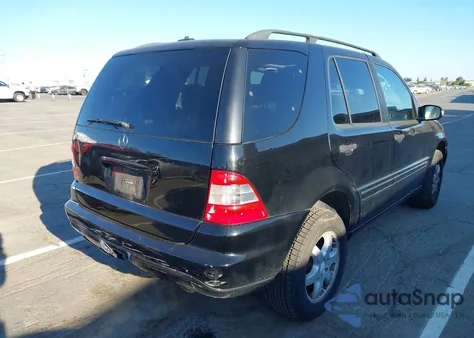 2004 Mercedes-Benz Ml 350 4Matic z USA, uszkodzony, nr VIN 4JGAB57E74A474777